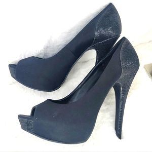 AUTHENTIC STEVE MADDEN HEELS SEXY COMFORTABLE RARE DESIGNER NWT